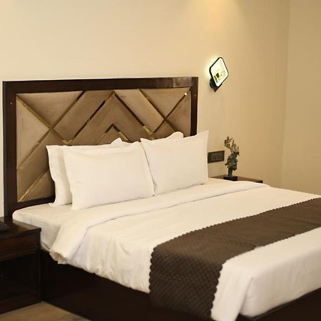 Hôtel Cloud Social à Shillong Extérieur photo
